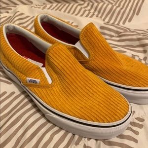 Yellow corduroy vans women’s size 8.5 men’s size 7